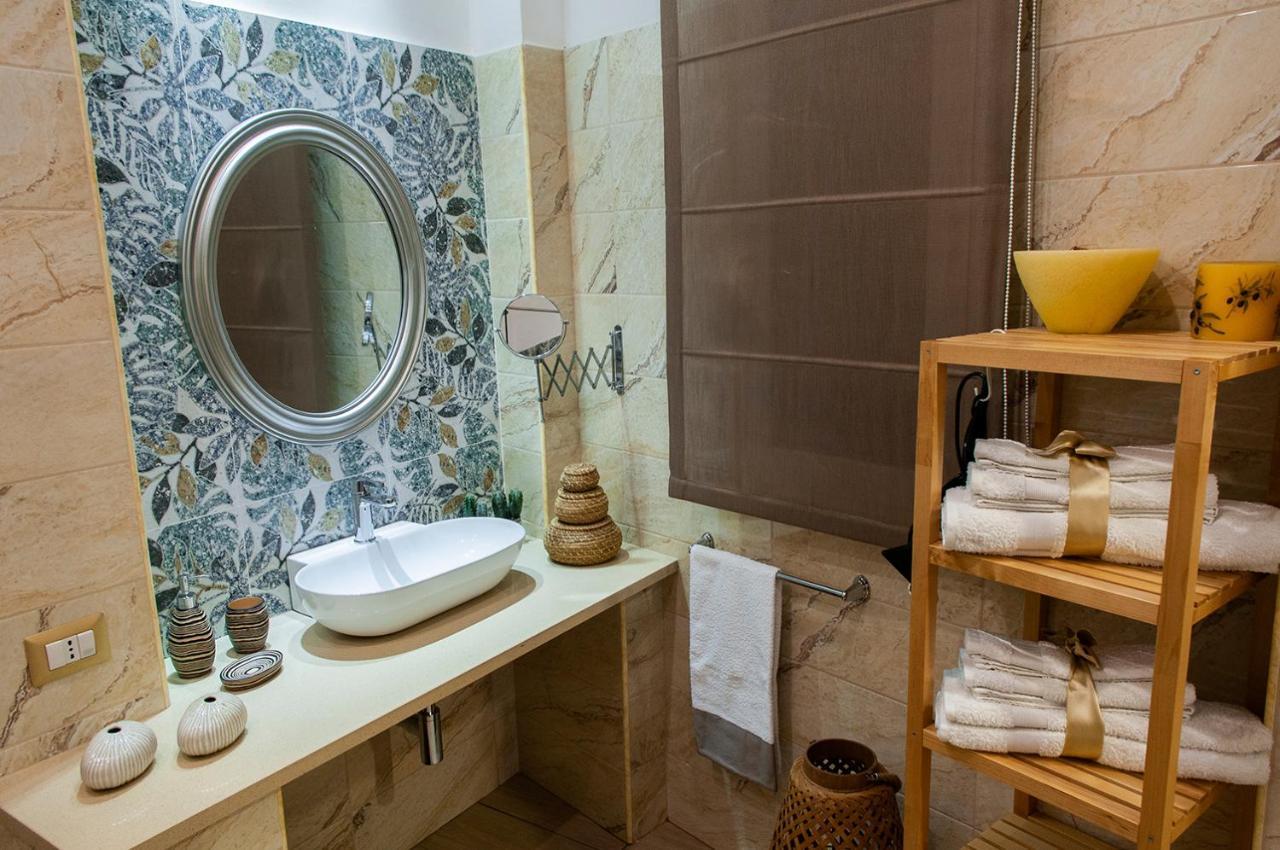 Loft Del Teatro Apartment Syracuse Bagian luar foto